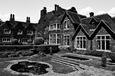 Il problema delle case nel 22